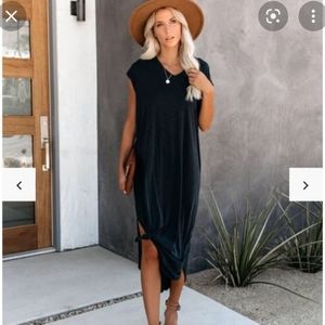 Vici farmers market modal pocketed maxi dress 👗
